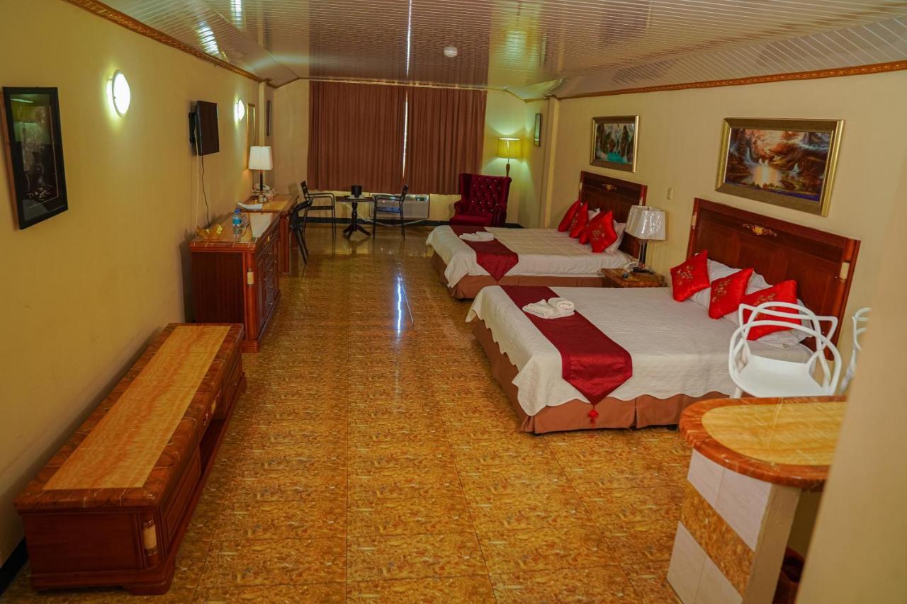 Metro Hotel Couva Bagian luar foto
