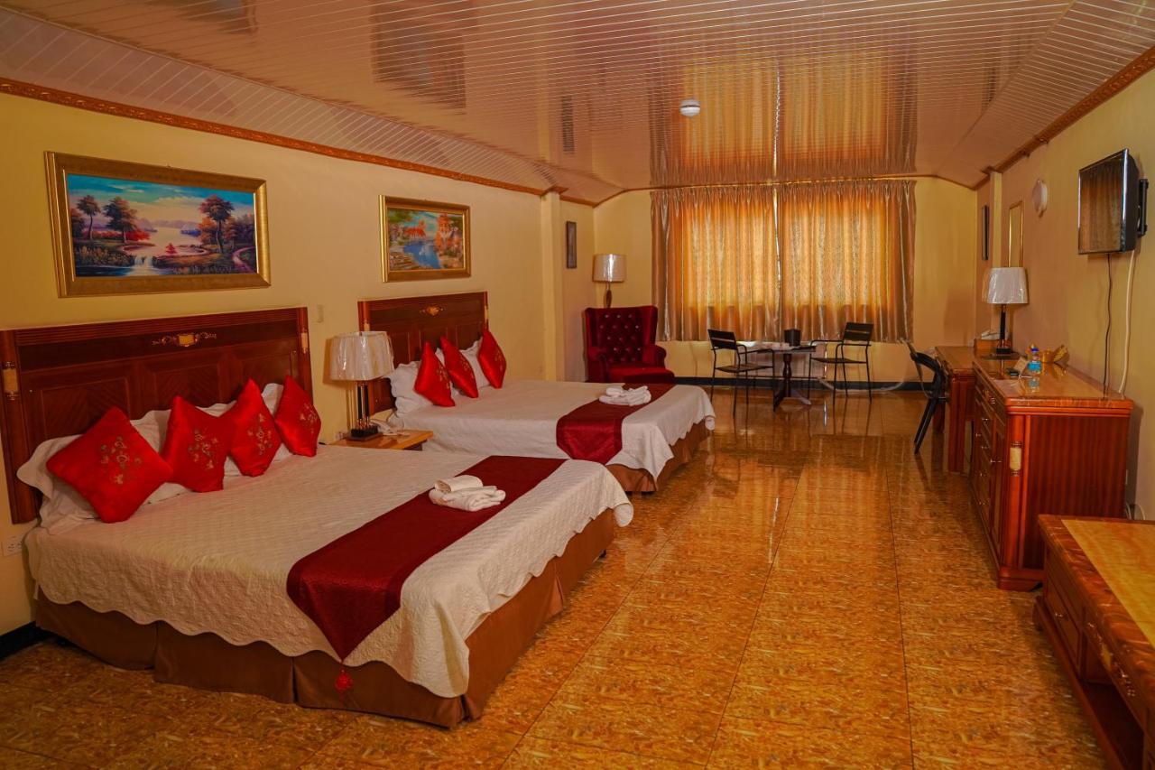 Metro Hotel Couva Bagian luar foto